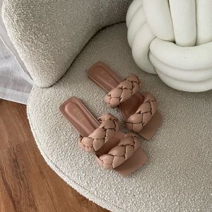 BRAND NEW RAYE BRAID SANDAL NEVER WORN